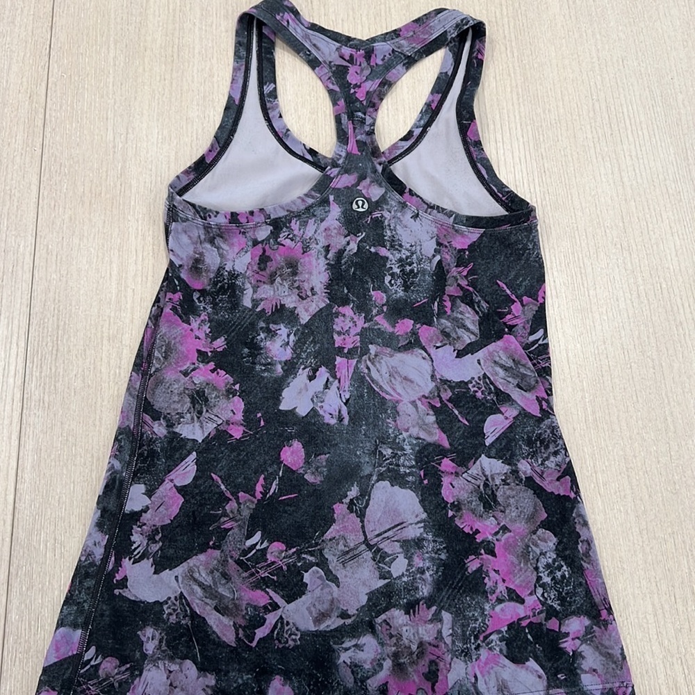 Lululemon top - Picture 3 of 3